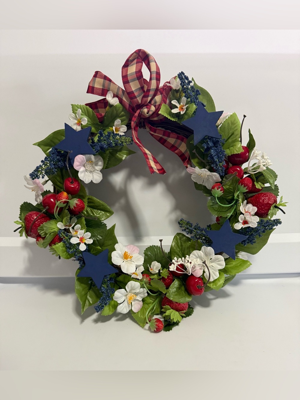 Avon Vintage Gift Collection Americana Patriotic Wreath 2002